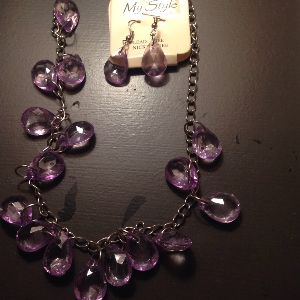 Neckless and earrings